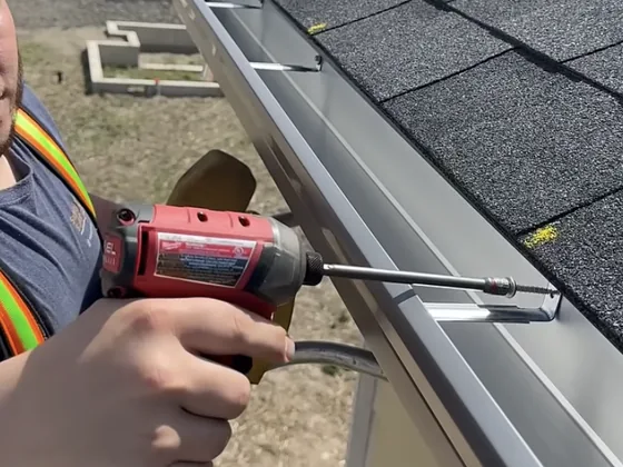 Remplacement de gouttières zinc